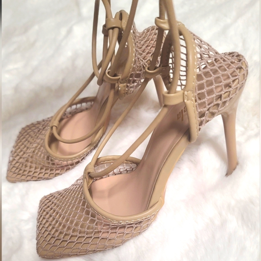 Shoes - Picture 3 of 6